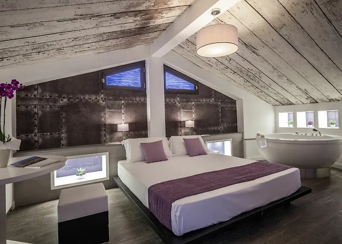 Neverfull Boutique Hotel